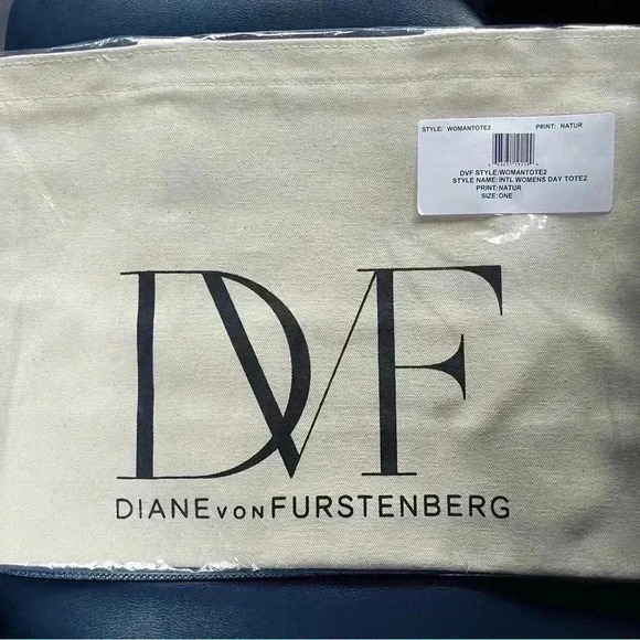 Diane Von Furstenberg Handbags - NWT Limited edition Diane Von Furstenberg DVF cream Proud to be a Woman tote bag